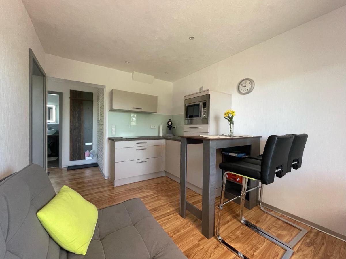 Heidi'S Lerchennest Apartment Вейкерсхайм Екстериор снимка