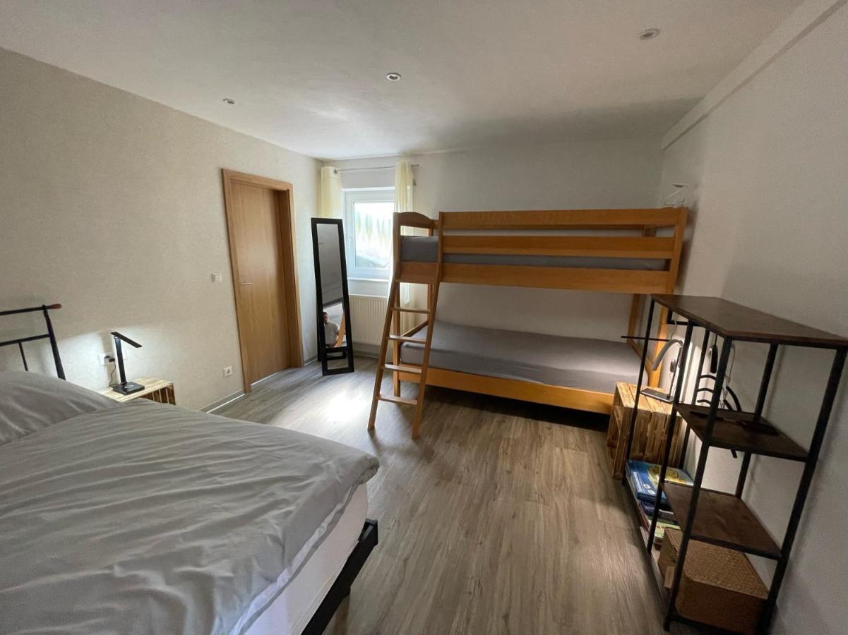 Heidi'S Lerchennest Apartment Вейкерсхайм Екстериор снимка